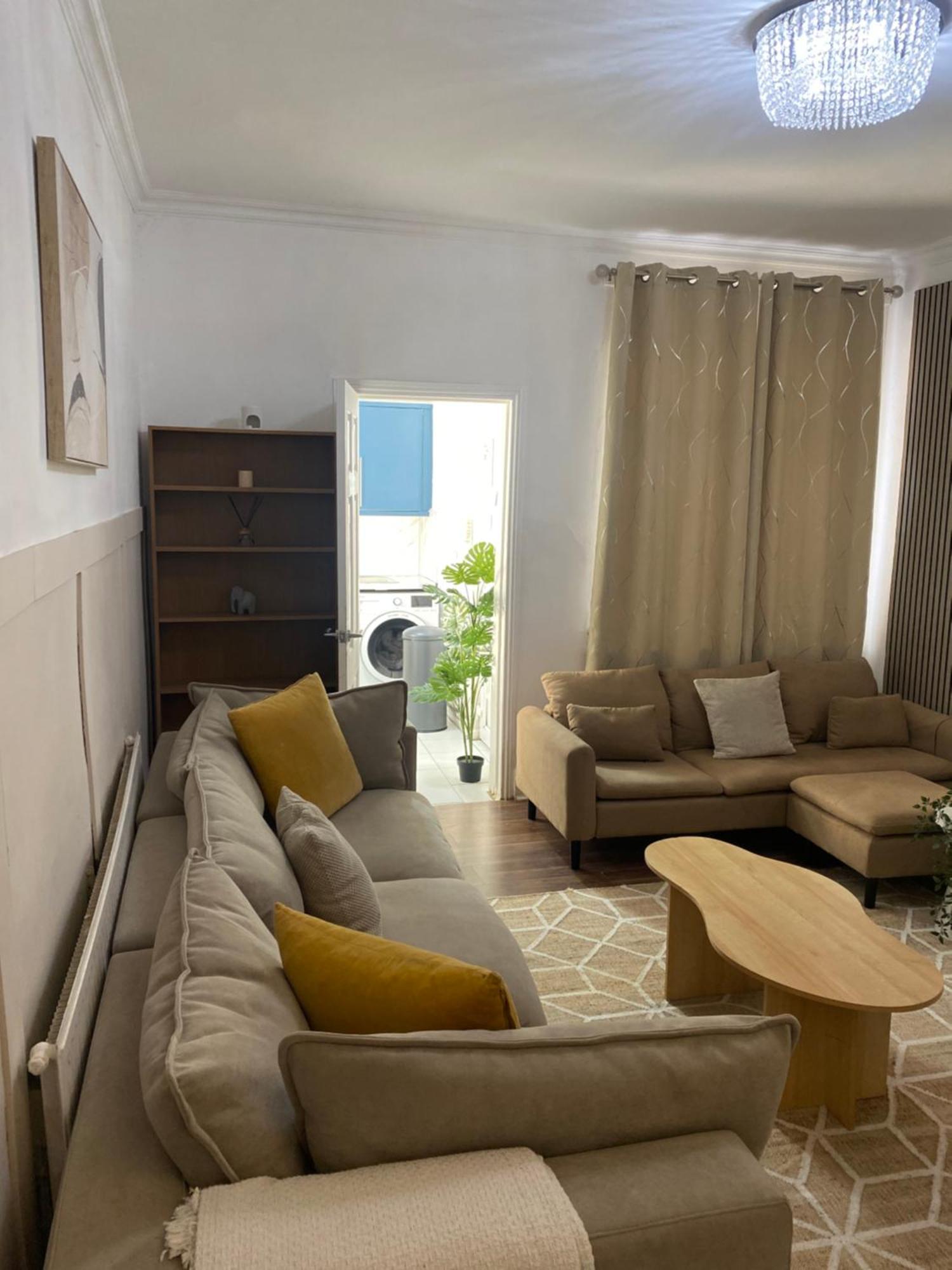 Modern Townhouse-Free Parking-Games Room-Fast W-Ifi 曼彻斯特 外观 照片